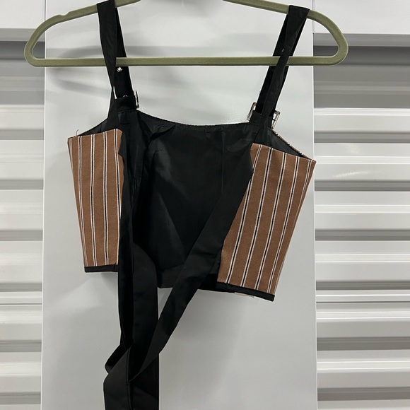 Brown and white stripped crop top with tied back - Picture 2 of 2